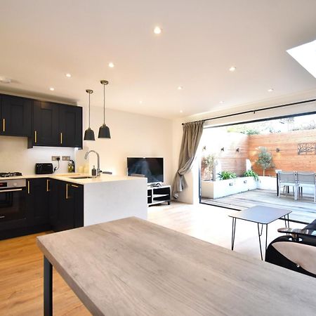 Stunning 2 Bed Apartment London Exterior foto