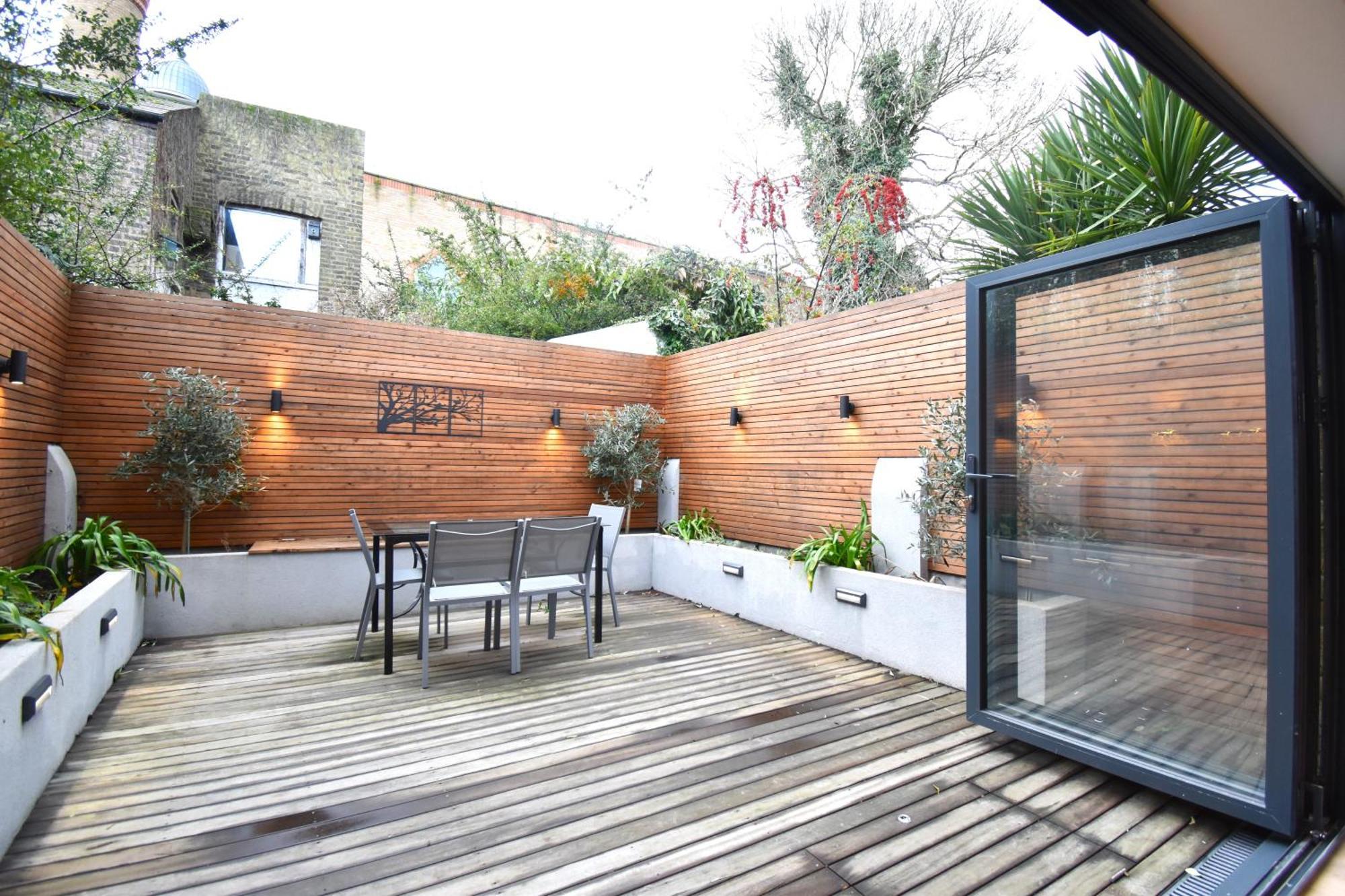 Stunning 2 Bed Apartment London Exterior foto